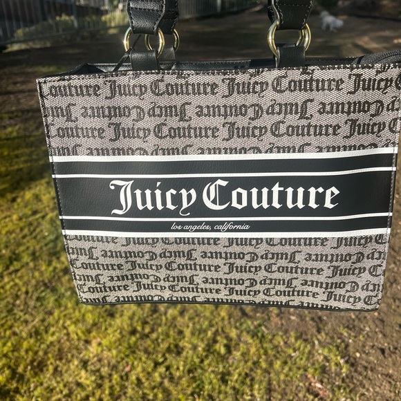Juicy Couture Handbags - JUICY COUTURE black and white signature purse , NWT